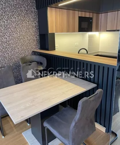 Tadije Sondermajera | 4zida.rs