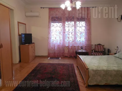 TRG REPUBLIKE | 4zida.rs