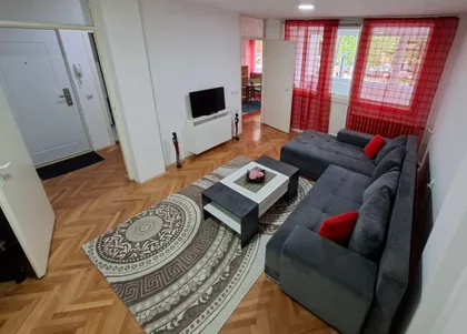 Bulevar Nemanjića 58 | 4zida.rs