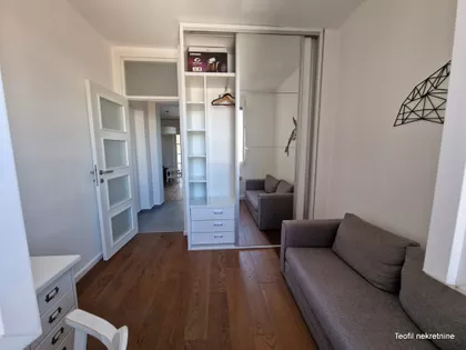 Miće Popovića | 4zida.rs