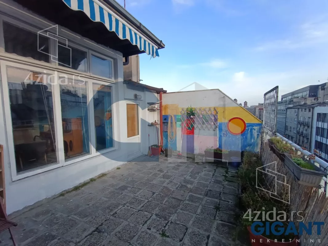 Petosoban stan | 4zida