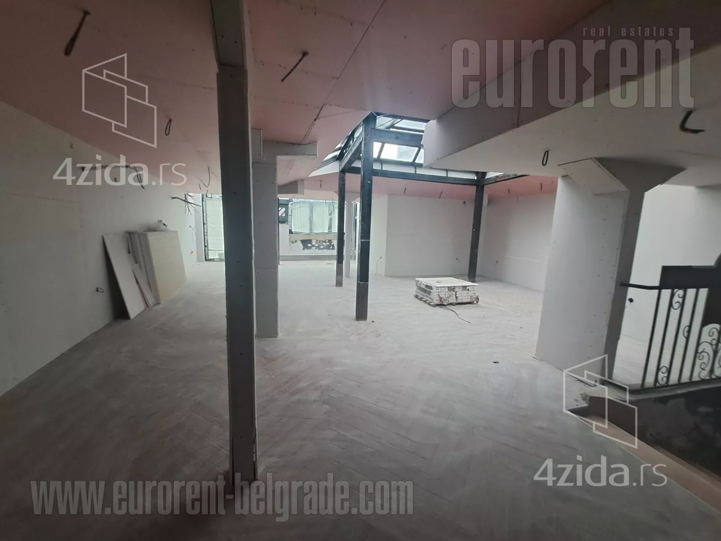 Lokal | 4zida