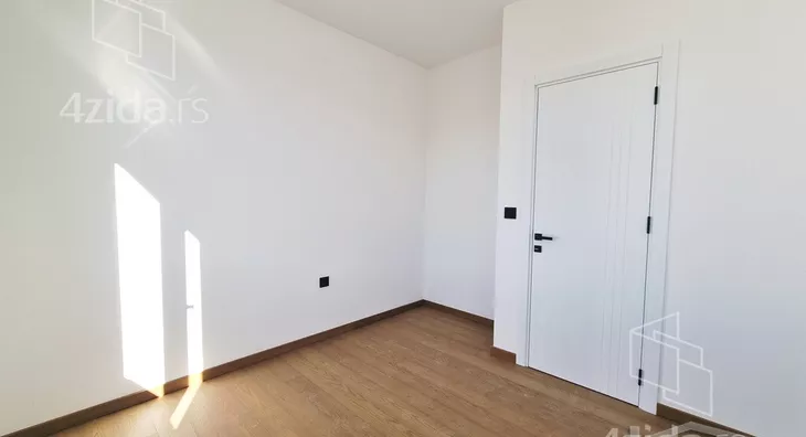 Četvoroiposoban stan | 4zida