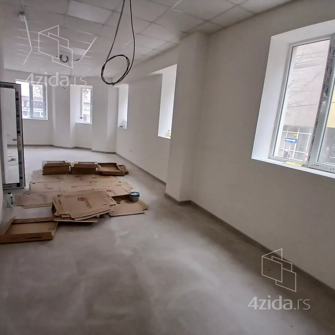 Poslovni prostor | 4zida