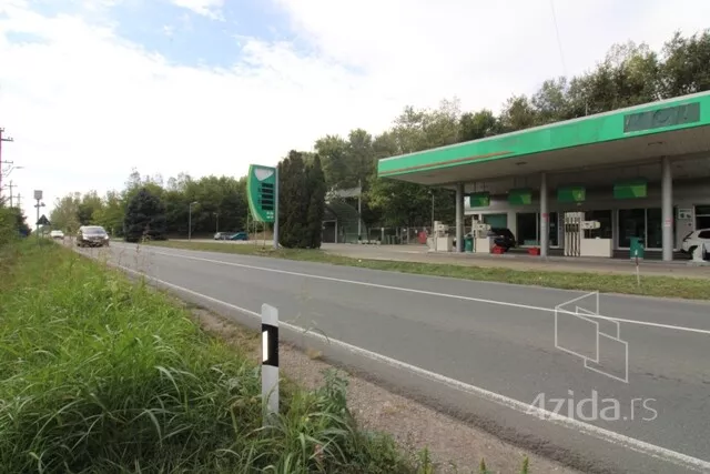 Poslovna zgrada | 4zida