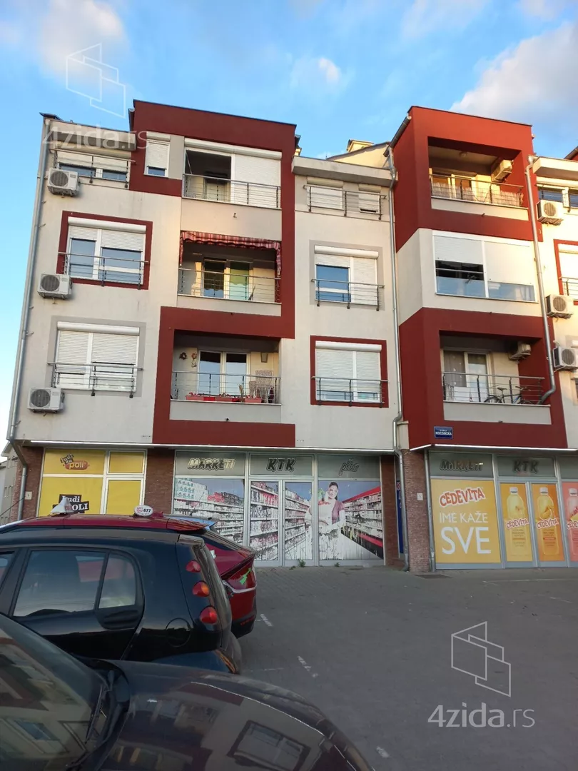 Četvorosoban stan | 4zida
