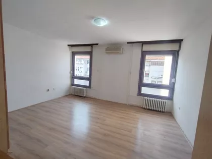 Stevana Đurđevića-Trošarinca 5 | 4zida.rs