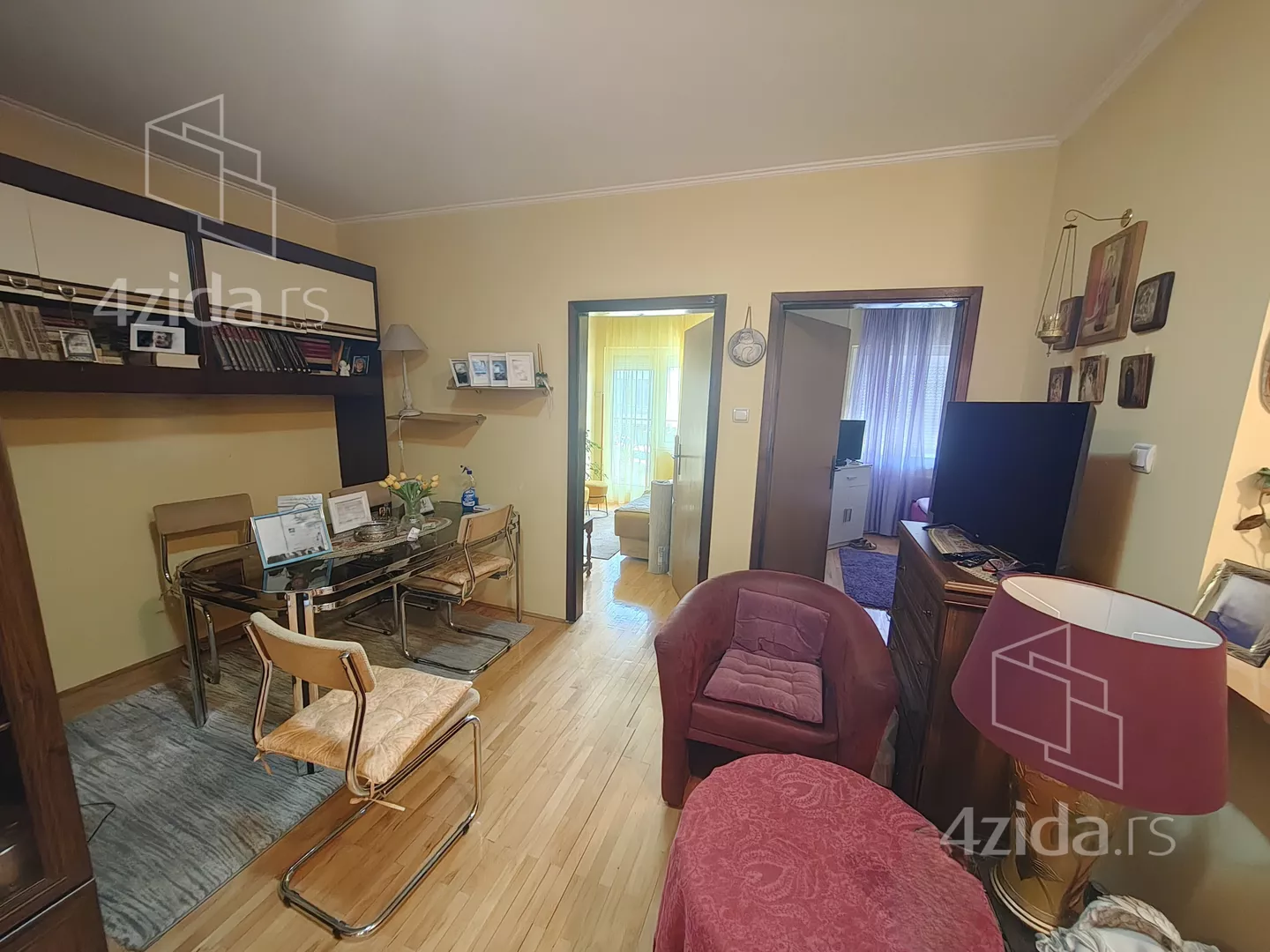 Dvoiposoban stan | 4zida