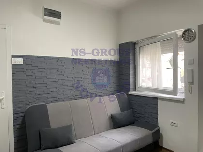 Petrovaradinsko Podgrađe - Gradić | 4zida.rs