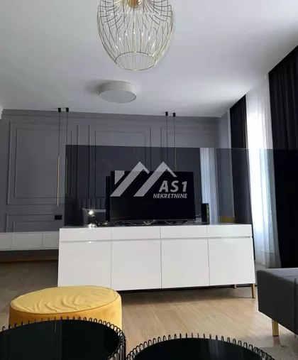 Zmaj Jovina | 4zida.rs