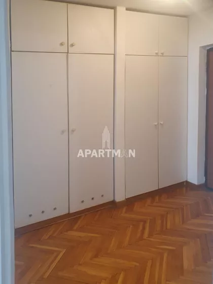 Ane Ahmatove | 4zida.rs