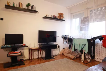 Crveni Krst Vračar | 4zida.rs