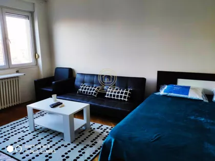 Studentski trg | 4zida.rs