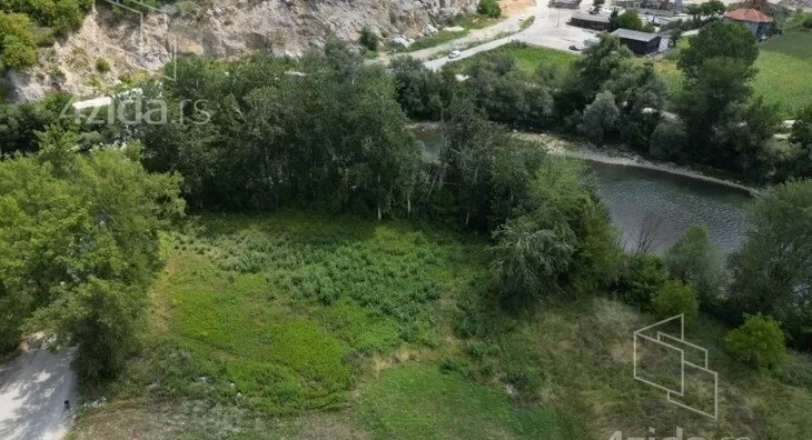Plac | 4zida