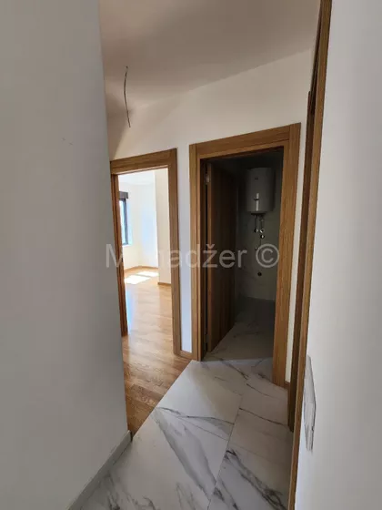 Prvomajska | 4zida.rs