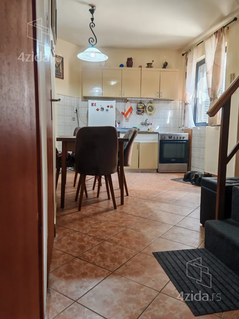 3-etažna kuća | 4zida