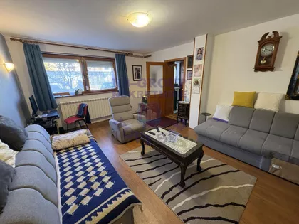 Fruškogorski Put | 4zida.rs