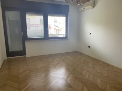 Kralja Vladimira | 4zida.rs