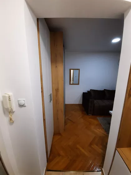 Železnička 15 | 4zida.rs