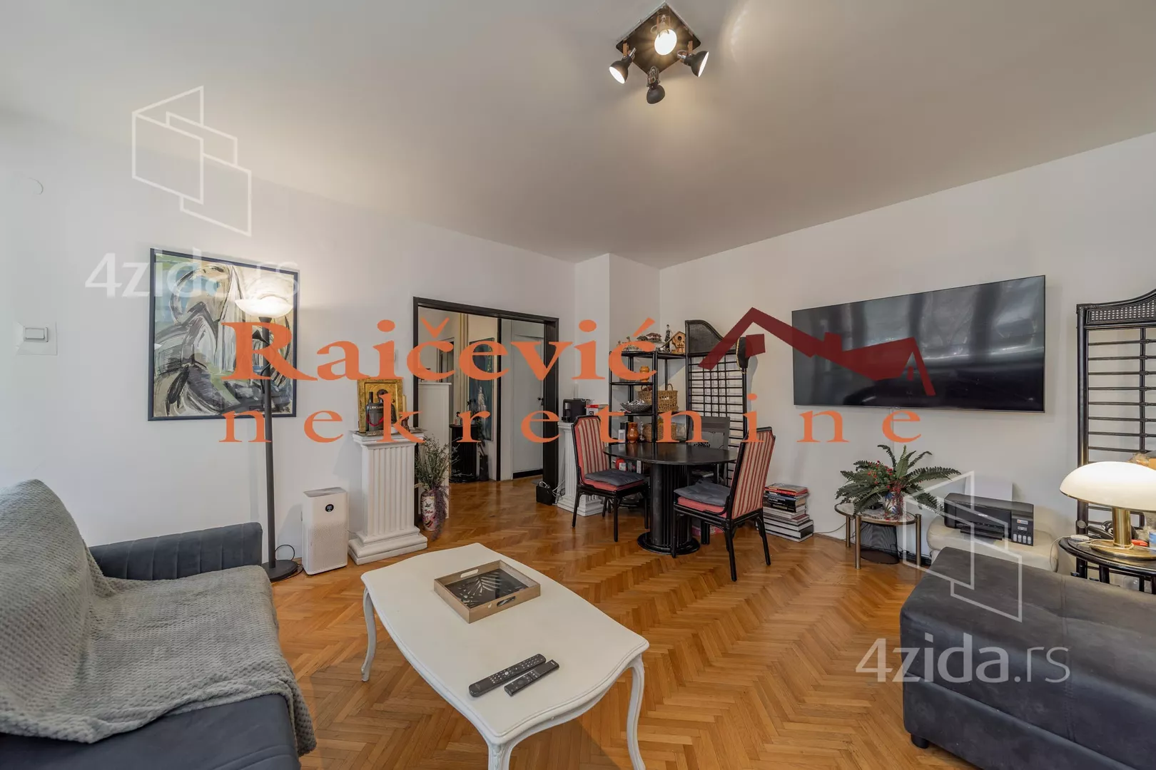 Troiposoban stan | 4zida