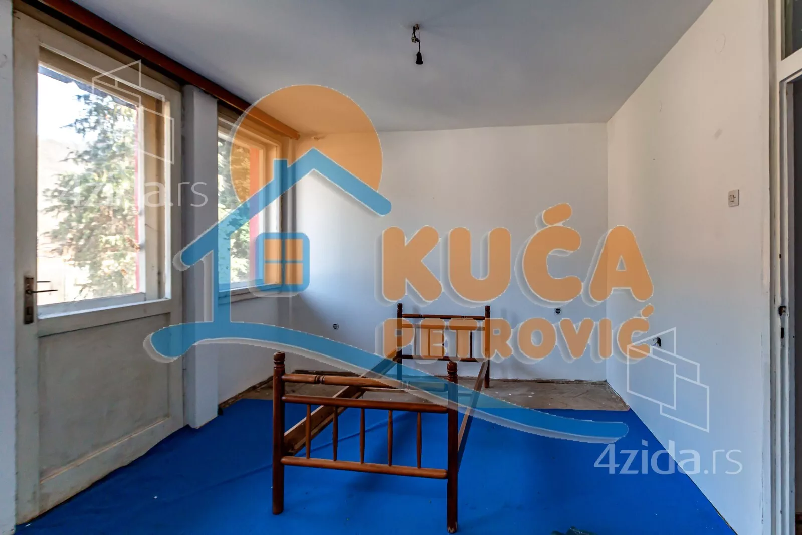 Lokal | 4zida