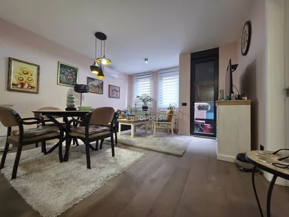 Prvomajska | 4zida.rs