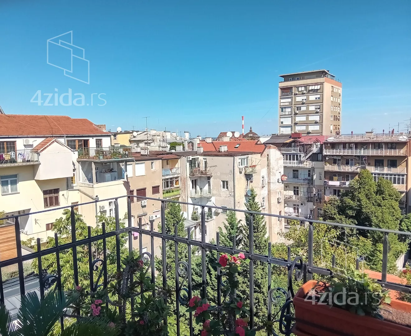 Četvorosoban stan | 4zida