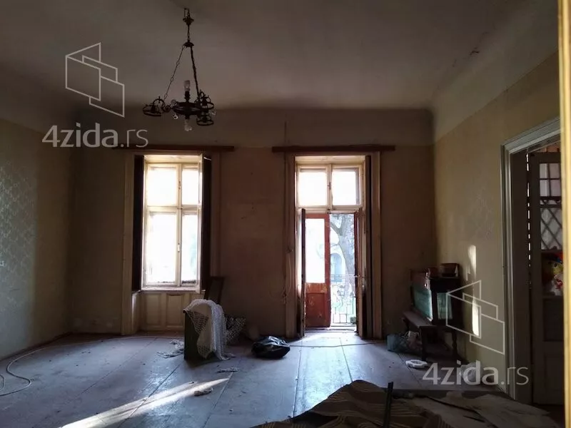 Četvoroiposoban stan | 4zida