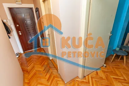 Pariske komune | 4zida.rs