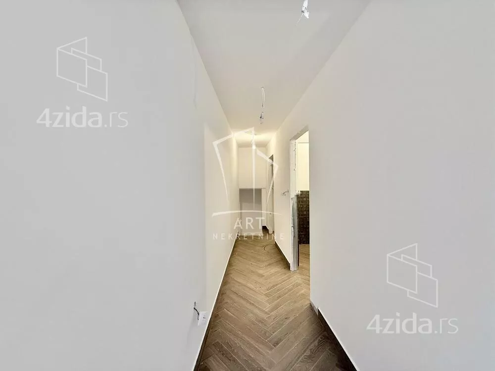 Lokal | 4zida