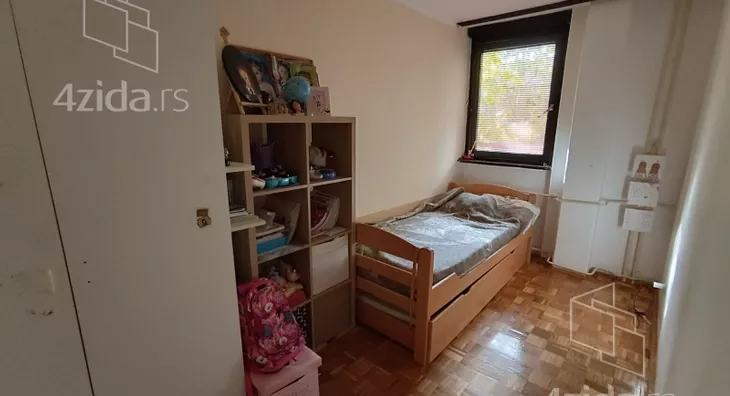 Četvoroiposoban stan | 4zida