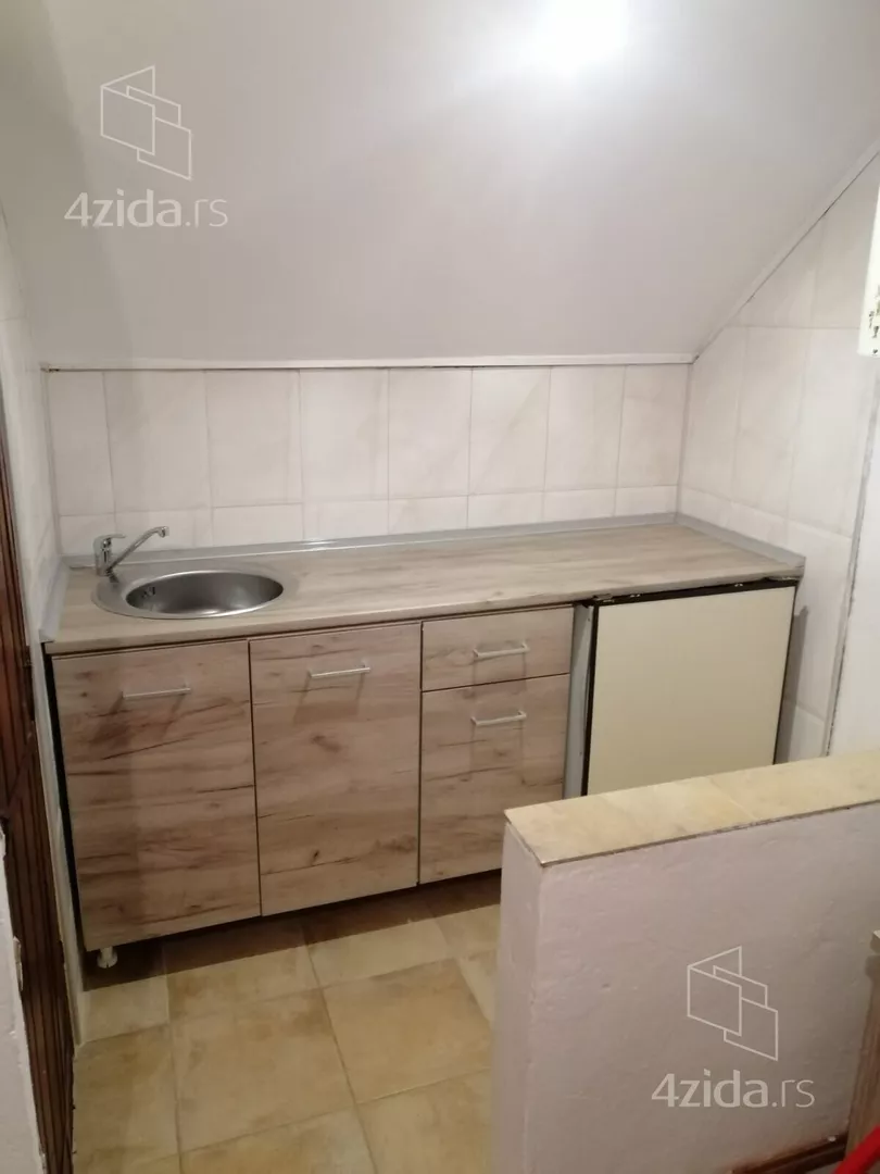 Garsonjera | 4zida