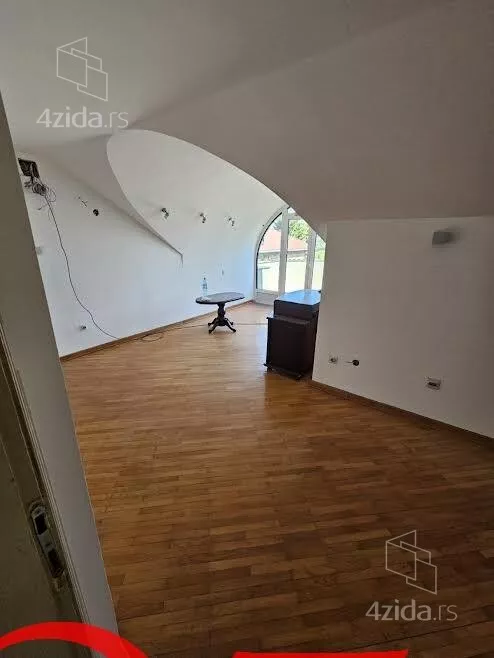 4-etažna kuća | 4zida