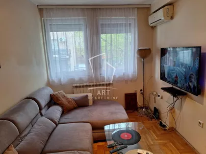 Maksima Gorkog | 4zida.rs