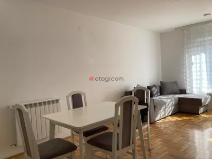 Dom Zdravlja | 4zida.rs