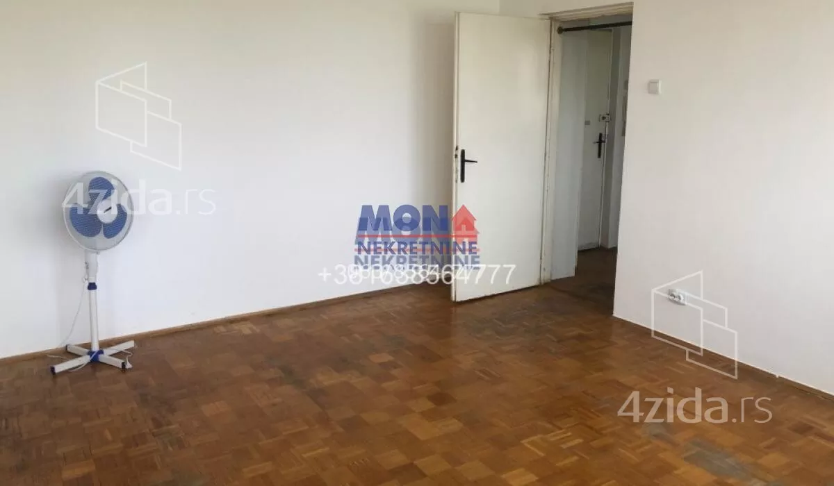 Šestosoban stan | 4zida