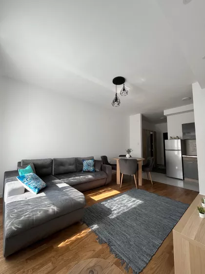 Milovana Gušića 103 | 4zida.rs
