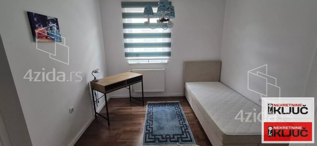 Troiposoban stan | 4zida