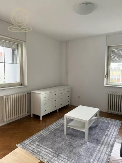 Stari Grad | 4zida.rs