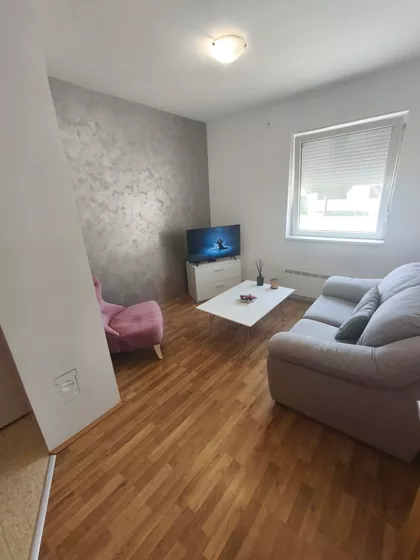 Vojvođanska | 4zida.rs