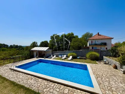 Obršinska | 4zida.rs