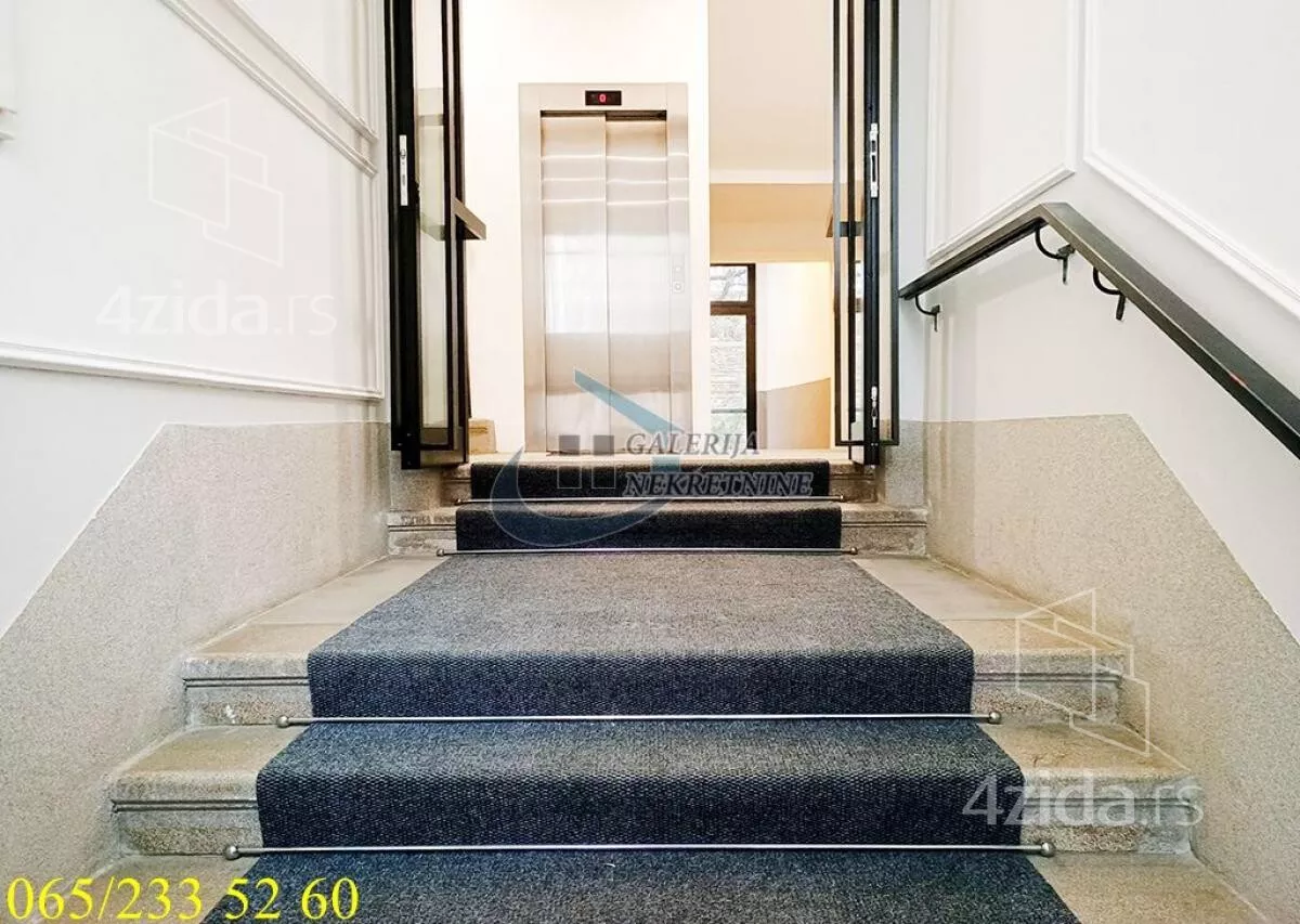 Četvoroiposoban stan | 4zida