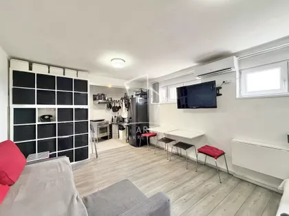 Trg Nikole Pašića | 4zida.rs