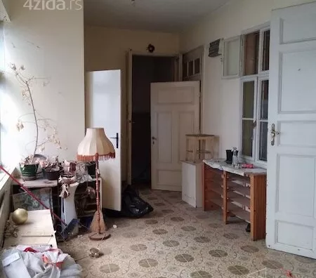 Četvoroiposoban stan | 4zida