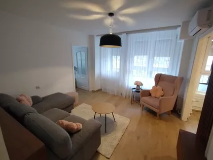 Trg Kralja Milana | 4zida.rs