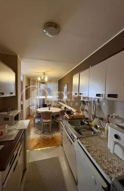 Vizantijski bulevar | 4zida.rs