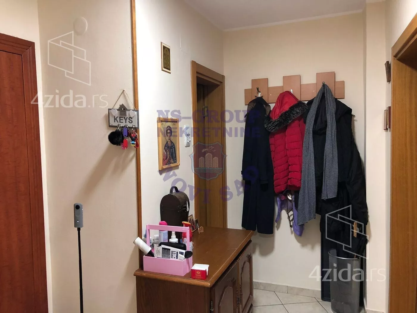 Šestosoban stan | 4zida