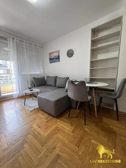 JANKA ČMELIKA | 4zida.rs