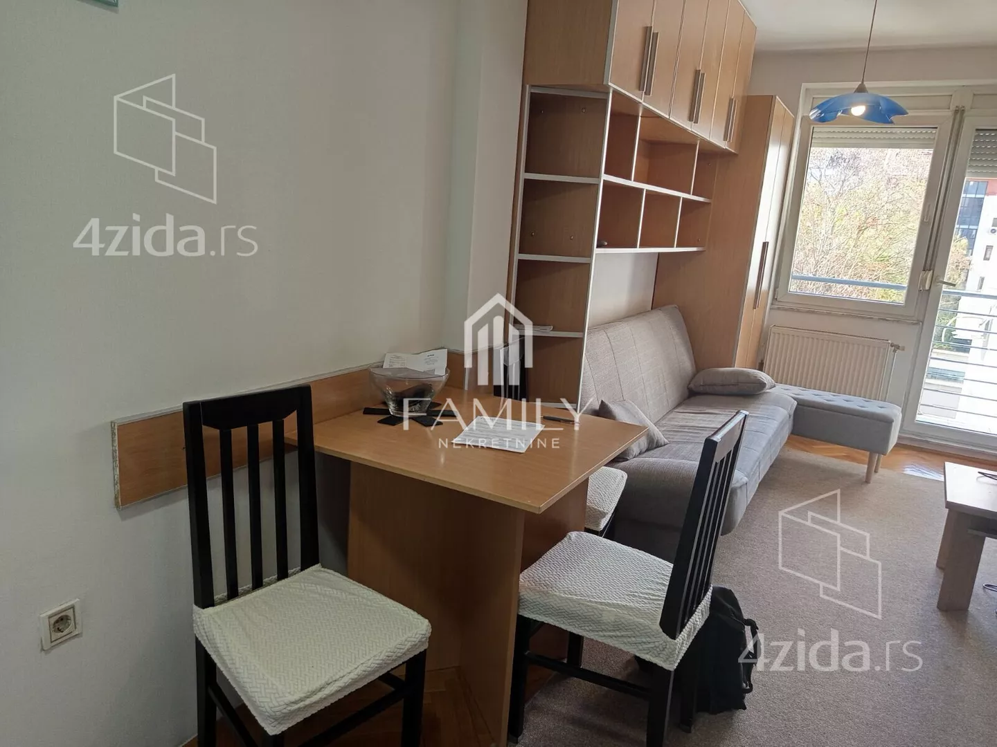 Jednoiposoban stan | 4zida