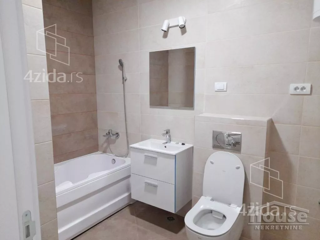 Troiposoban stan | 4zida